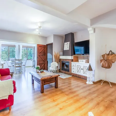 Casa Jardines Del Sol - G6 *